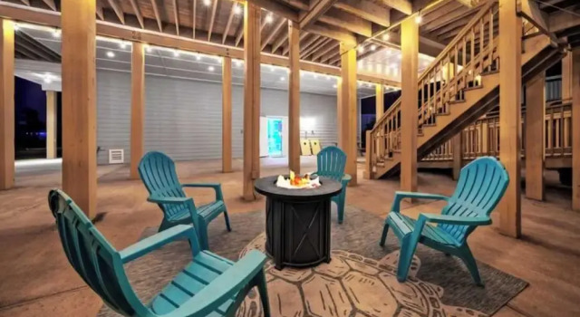 Коттедж Pool, Game Room + Fire Pit Golf Cart Zone Near Beach Beacharita by Avantstay