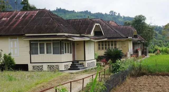 Homestay Madani 011 - Alam, Book Hotel Matur Sumatra