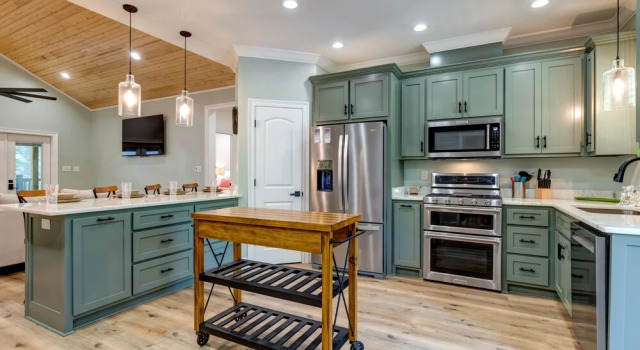 Коттедж At Last - 1011 Marquette Pl 4 Bedroom Home by RedAwning