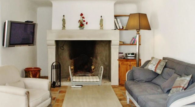 House With 4 Bedrooms in Mollégès, With Wonderful Mountain View, Priva, Забронировать Дом для отпуска Моллежес Буш-дю-Рон