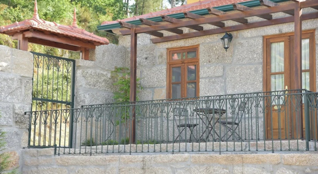 Четырёхместный номер Superior с 2 комнатами с балконом Quinta do Outeiro