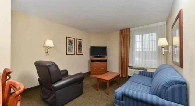 Двухместный номер Standard Candlewood Suites Chambersburg by IHG
