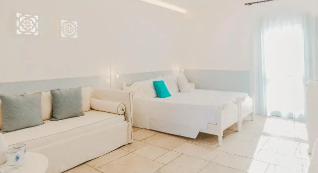 Superior Dreier Zimmer mit Balkon Marenea Suite Hotel - CDSHotels