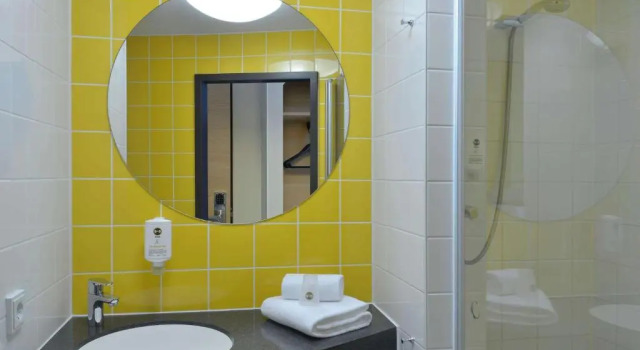 Трёхместный номер Standard B&B Hotel Stuttgart-City