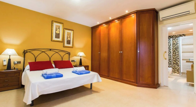 Private Pool, Garden, Barbecue and Beach Nearby