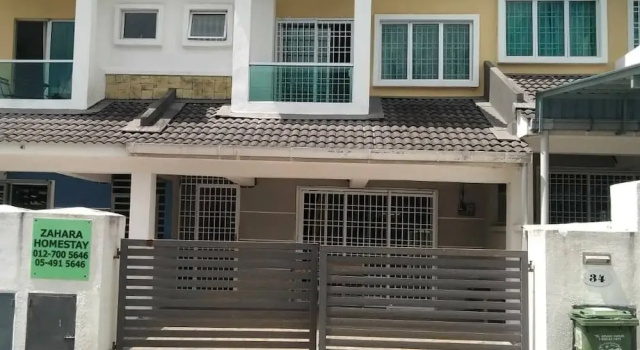Семейный коттедж с 4 комнатами с балконом и с видом на окрестности Zahara Homestay