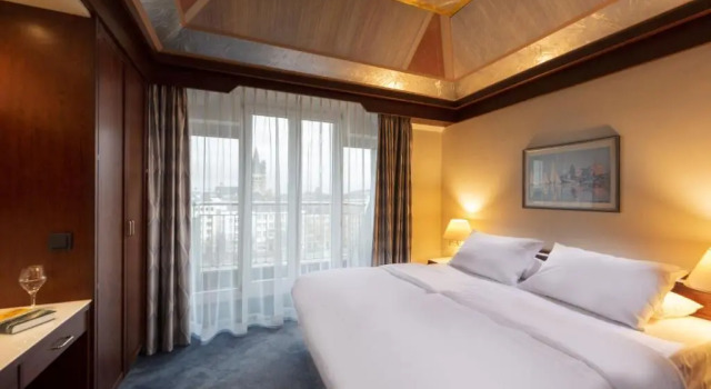 Полулюкс Maritim Hotel Köln
