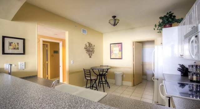 Le Golden Bay 402 by Go Florida Condo, Sunny Isles