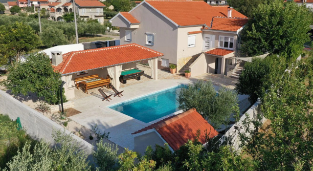 Вилла Villa in Pridraga With Pool and Five Person