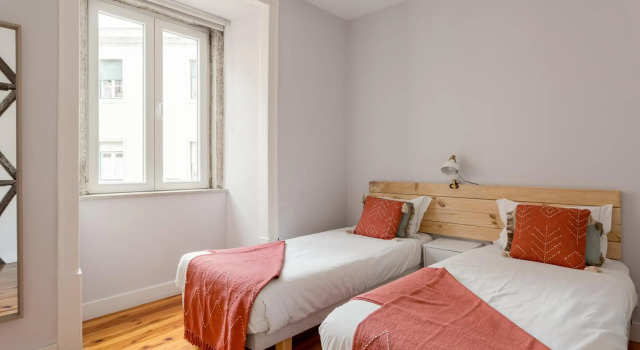 ALTIDO Vintage 2BR Apt in Chiado, nearby Rossio train station