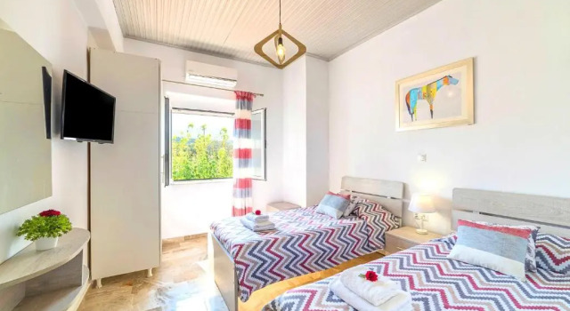 Beachfront Suite