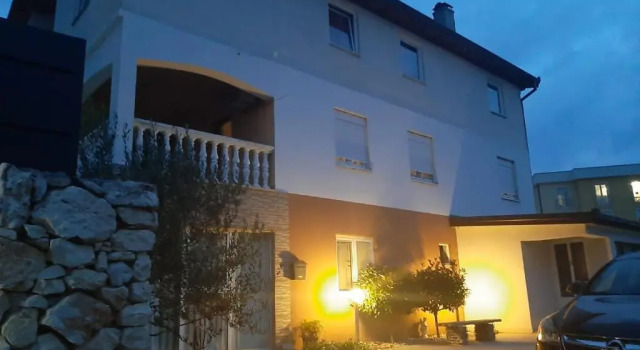 Апартаменты Цокольный этаж Apartments Kruno