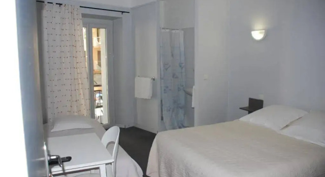 Le Charleston Hotel, Rezervasyon Otel Rodez Aveyron