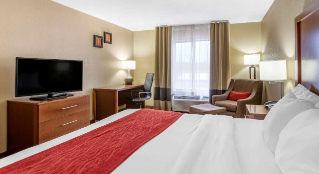 Двухместный номер Standard Comfort Inn & Suites Cedar Rapids North - Collins Road
