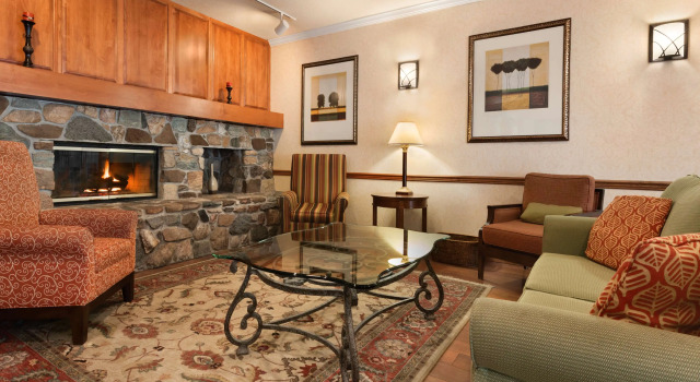 Country Inn & Suites by Radisson, Stevens Point, WI, Buchen Sie Hotel Stevens Point Wisconsin, in der Nähe von Mead Park