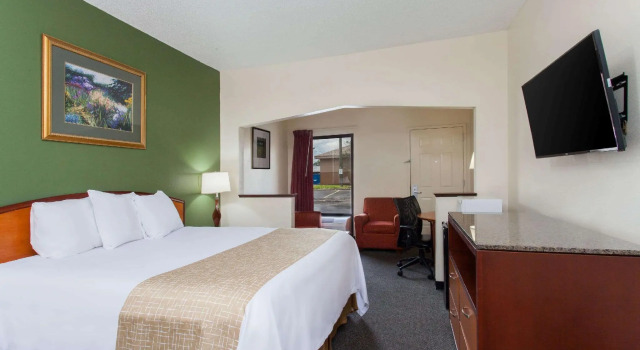 Двухместный люкс Quality Inn Port Wentworth Savannah North