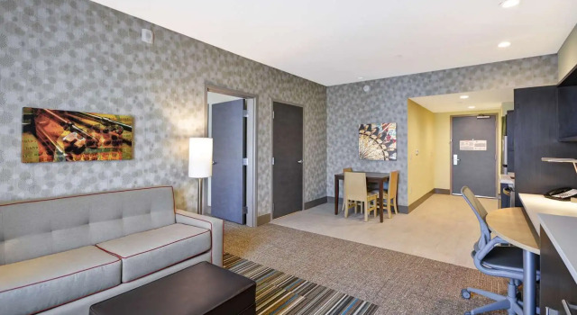 Двухместный люкс c 1 комнатой Home2 Suites By Hilton Hanford Lemoore