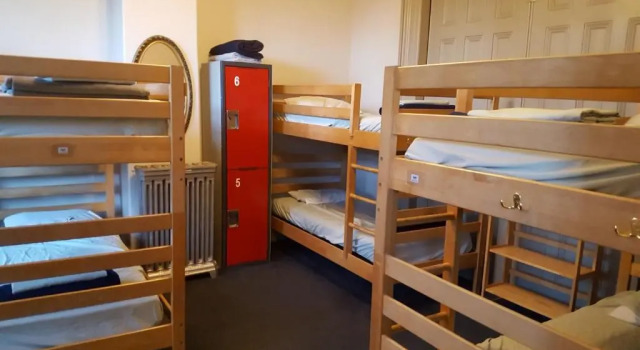 Кровать в общем номере Northwest Portland Hostel