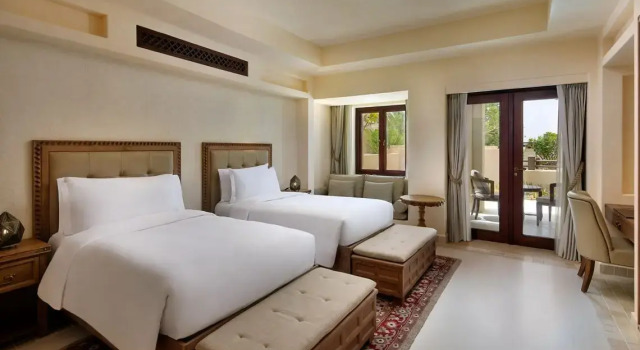 Двухместный номер Superior с балконом и с красивым видом из окна Al Wathba, a Luxury Collection Desert Resort & Spa, Abu Dhabi