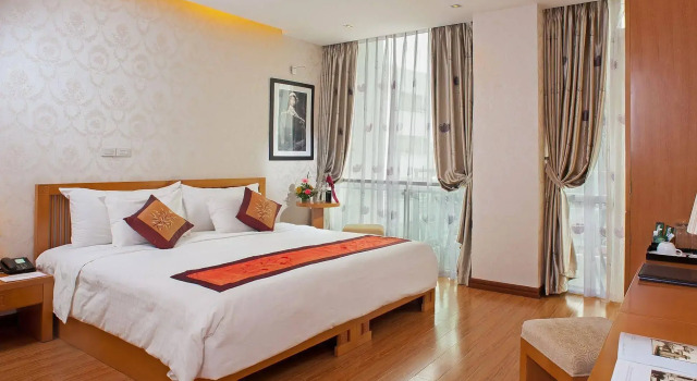 Tam Hotel