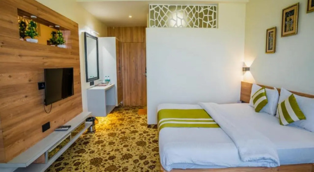 Hotel V Star