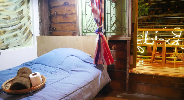 Кровать в общем номере Woodbridge Hostel Sukhothai