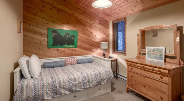 Коттедж с 4 комнатами Fairmont Creek Property Rentals Vacation Homes