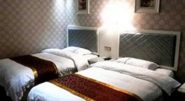 Fuyang Mogen Fashion Hotel
