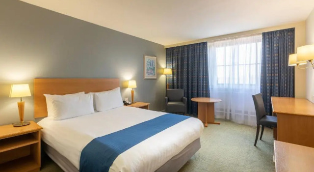 Номер Standard Holiday Inn London Sutton by IHG