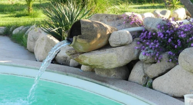 Family Rooms Budoni, Book Hotel Hoteller i Agrustos med pool, Swimmingpool