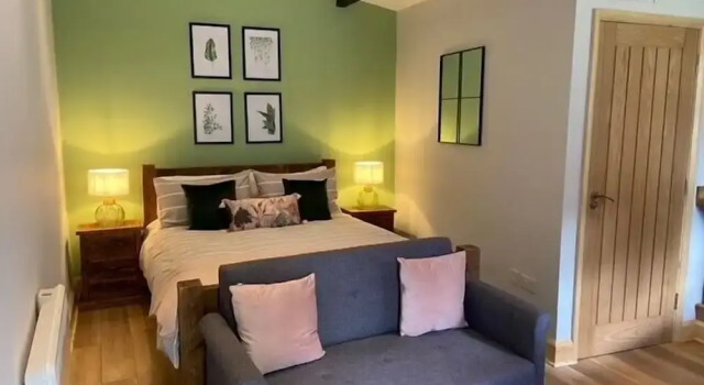 Студия Executive Harewood End Inn