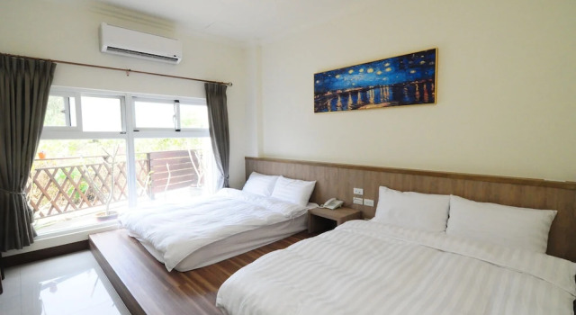 Четырёхместный номер Standard East Star B&B