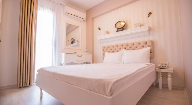 Menendi Otel