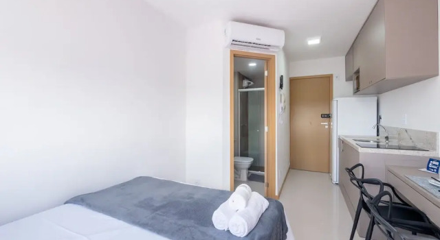 Studio Moderno em cond. c/ piscina HFO0208