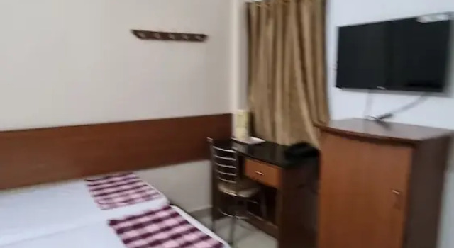 Двухместный номер Deluxe Hotel Bharath