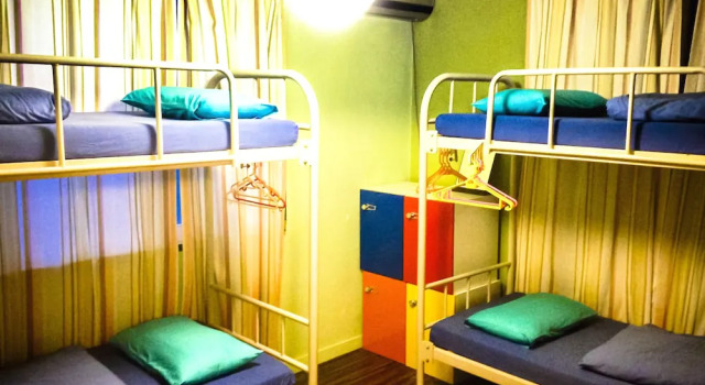 Island Guesthouse, Забронировать Отель Отели Согвипхо с парковкой, Парковка