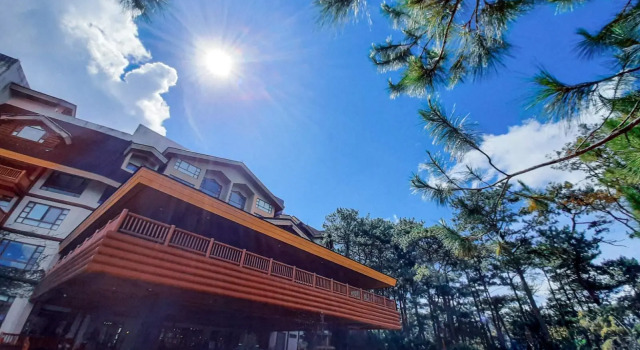 Кровать в общем номере Отель John Hay Hotels Forest Wing