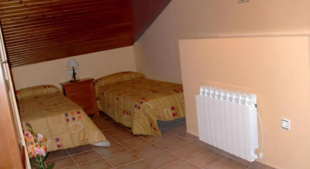 APARTAMENT DUPLEX 4 PLACES 3º 3ª, Забронировать Апартаменты/квартира Валь-де-Бои , рядом с Церковь Св. Иоанна в Бои