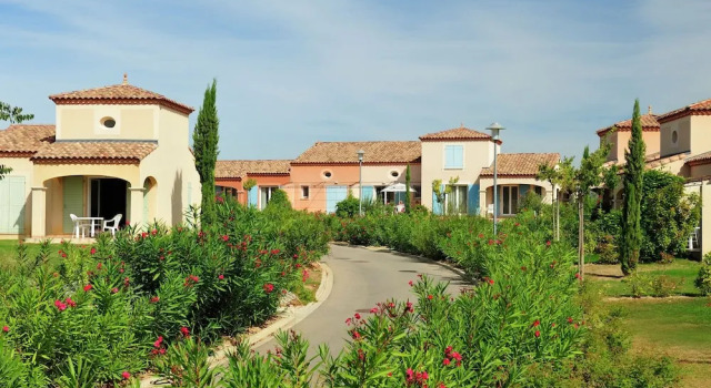 Detached House With Terrace or Loggia, Located in Languedoc, Réserver Hôtel Homps Canal du Midi