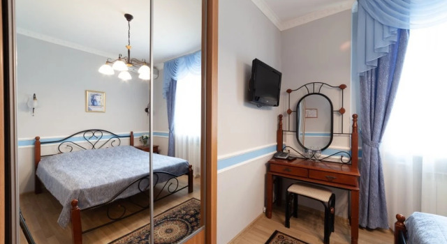 Victoria, Réserver Auberge Kourgan 