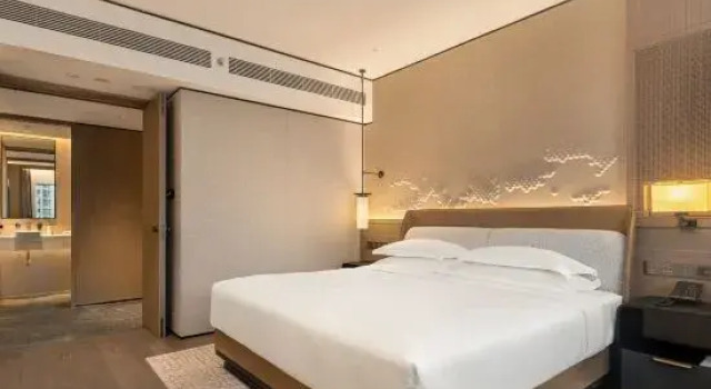 Люкс Deluxe c 1 комнатой Lung Chuen International Hotel