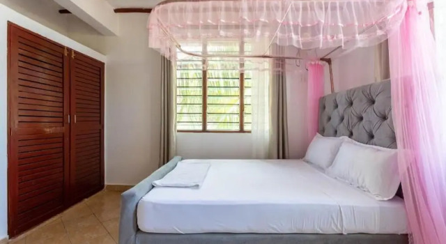 Lux Suites Diani Holiday Villas, Забронировать Вилла Диани-Бич Национальный заповедник Shimba Hills