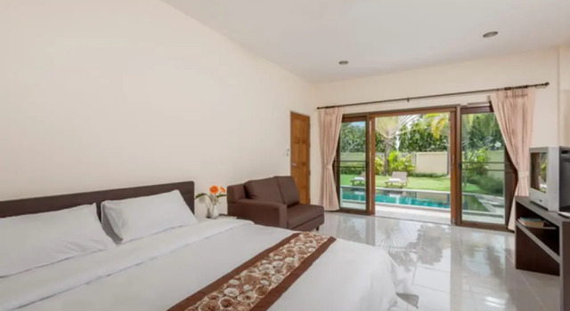 Вилла с 3 комнатами Chaofa West Pool Villa