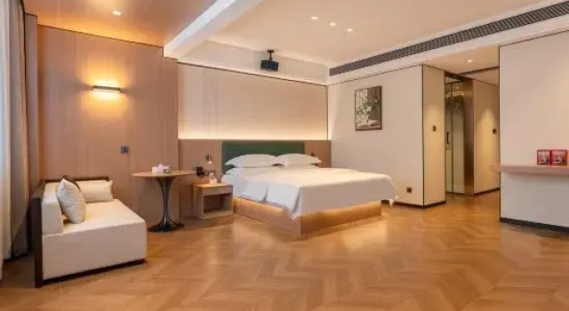 Люкс Meilan Four Seasons Hotel (Yunshan Fengjing Plaza)
