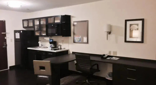 Candlewood Suites Youngstown W I 80 Niles Area By Ihg, Забронировать Отель Отели штата Огайо с завтраком, Завтраки
