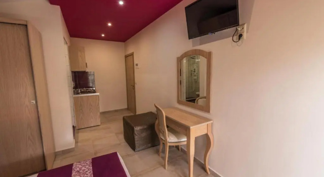Studios Rania, Book Hotel Chrisi Akti 