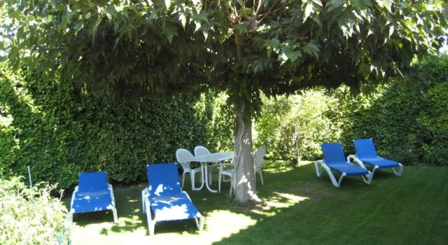 Коттедж Цокольный этаж c 1 комнатой Le Zenith - Calme absolu, jardin et piscine en Provence