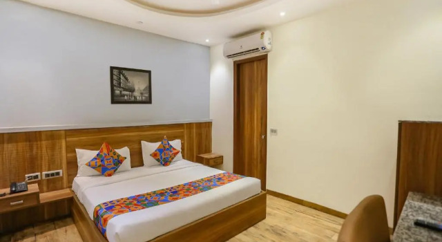 Номер Deluxe FabHotel Royal Touch - Patel Nagar