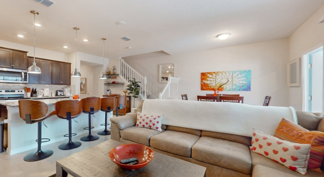 Charming Davenport House: Dog-friendly, Pool, Patio, Well-equipped Kitchen