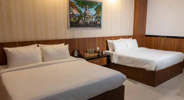 Camera Luxury Baratha Hotel & Resto